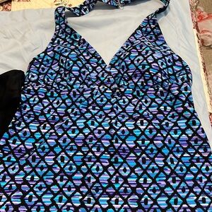 Never Worn Speedo Tankini Bathing Suit